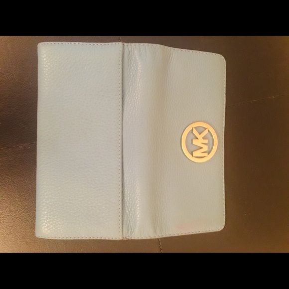 Michel Kors wallet - Picture 8 of 8